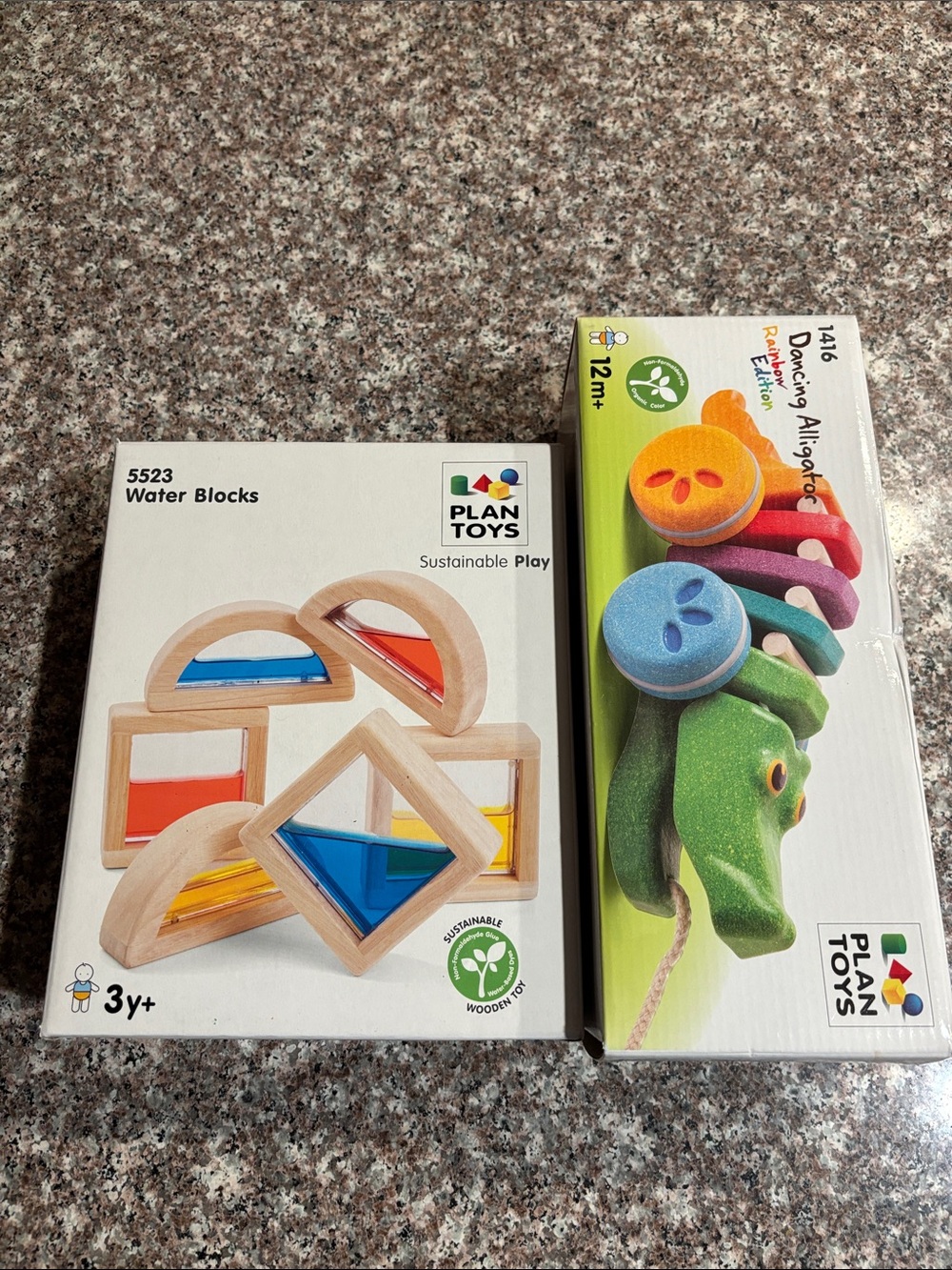 NWT Plan Toys water blocks alligator pull toy bundle Plantoys